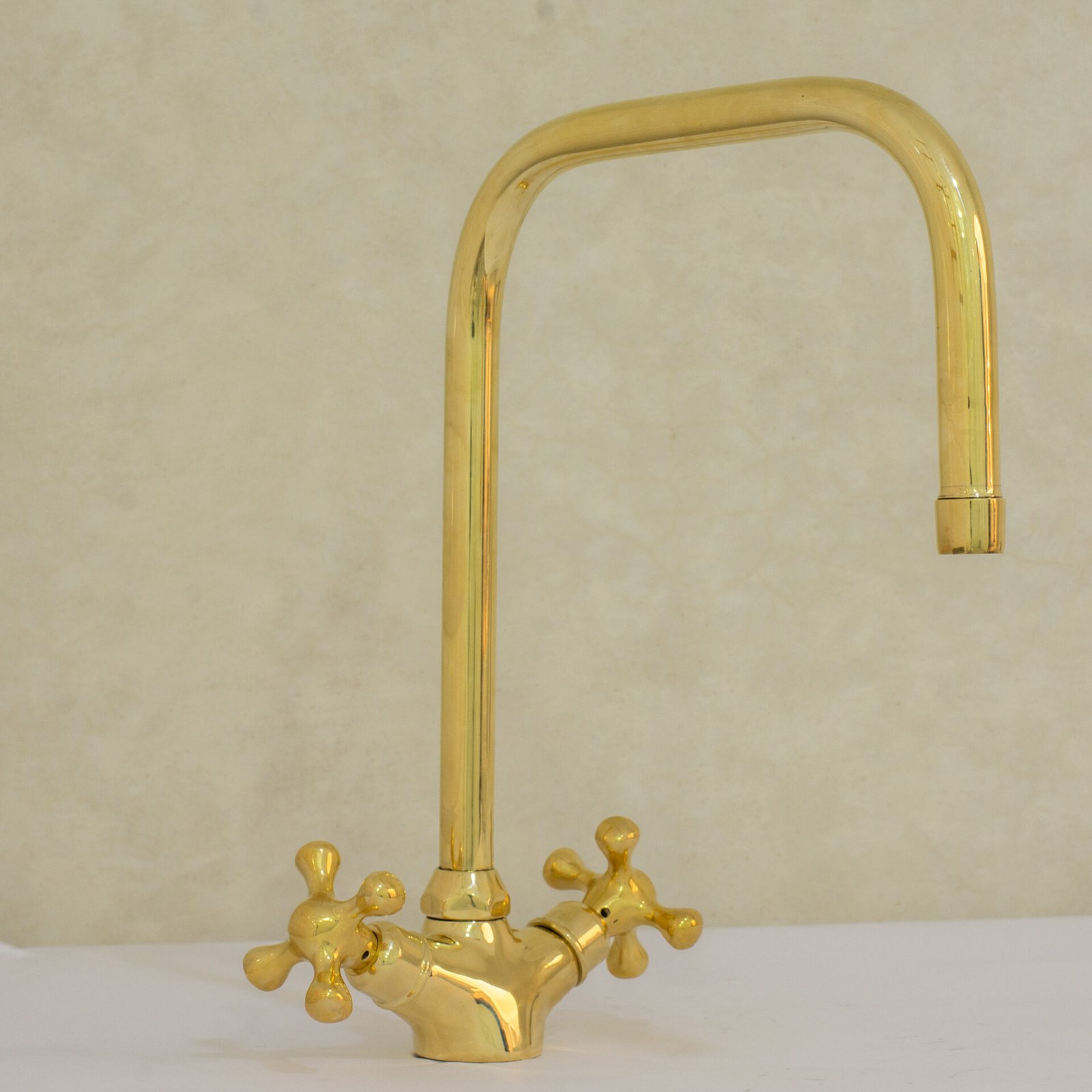 Single Hole Bathroom Faucet - Antique Brass Bathroom Faucet